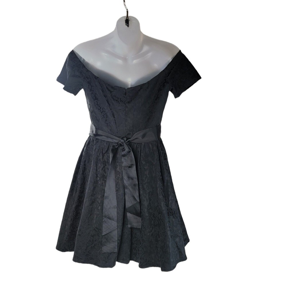 Trixxi Fit and Flare Mini Cocktail Dress Womens Junior Sz M Black Floral Gems - Picture 4 of 16